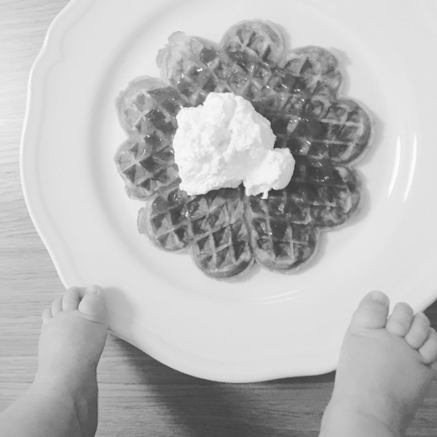 vöfflur á leikvellinum // waffles on the playground
